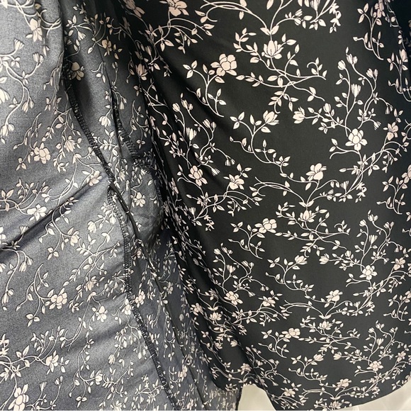 Rene Rofe Sleepwear Set Black & Pink Floral Slip & Robe - Picture 4 of 10